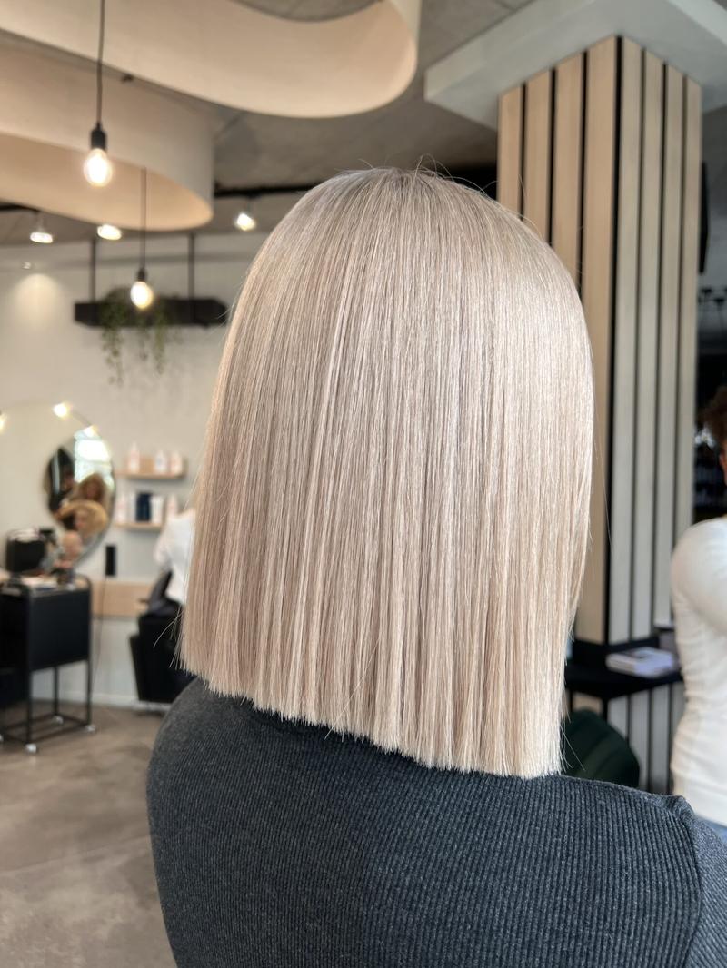 Cytryna i miód na rozjaśnienie włosów