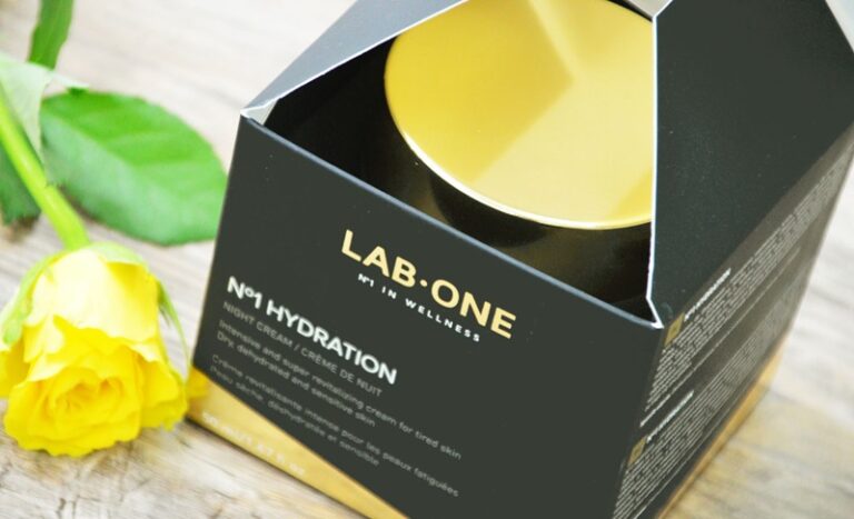 Testerki VitWoman: LabOne Hydration Night