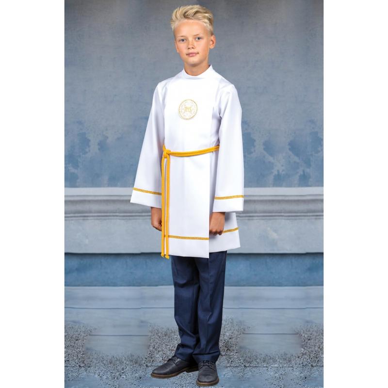 Przewodnik krok po kroku: jak uszyć albę dla chłopca z pasją i stylem