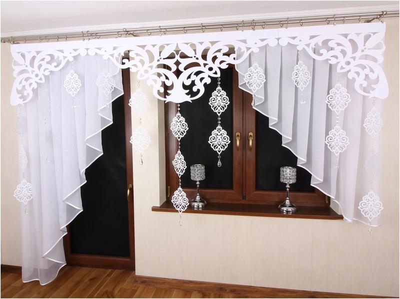 Materiały do firanek balkonowych