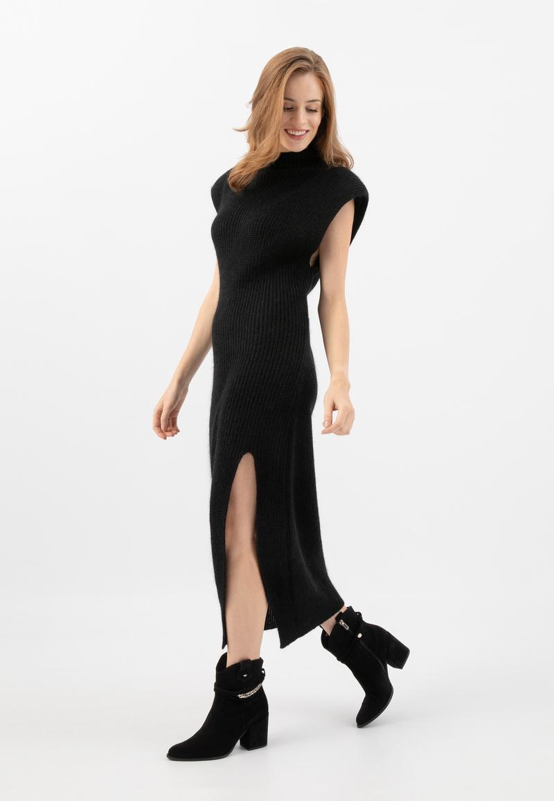 Rodzaje butów do sukienki z frędzlami