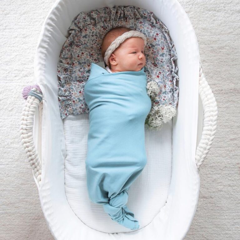 Twój pierwszy projekt szycia: jak uszyć otulacz dla noworodka w prosty sposób