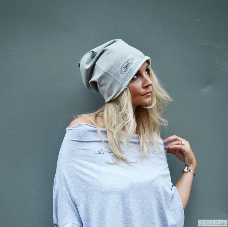 Zabłyśnij stylem: jak uszyć modną czapkę z dresówki krok po kroku