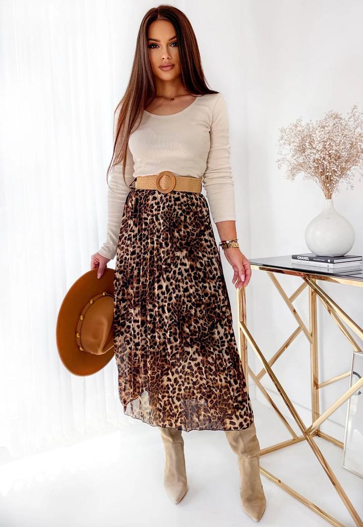 Bluzki do plisowanej spódnicy za kolano