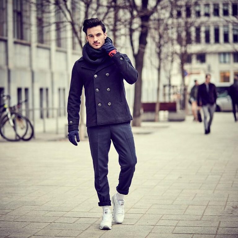 Idealne buty do pikowanego płaszcza – odkryj modne połączenia na każdą okazję