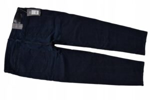 Jakie wybrać ubrania w rozmiarze odpowiadającym w42 l32?